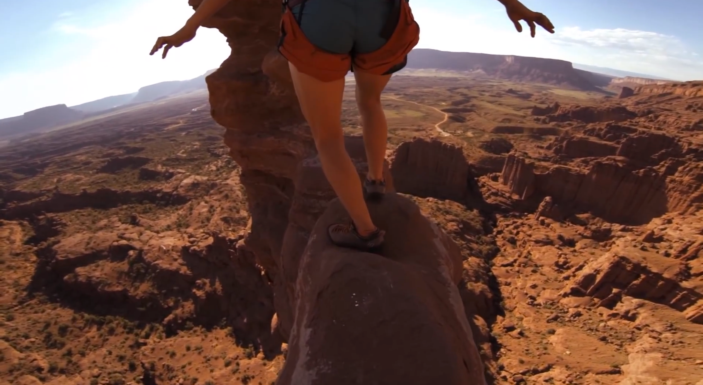 Third-person body camera mount for climbing, not the Insta360 back bar